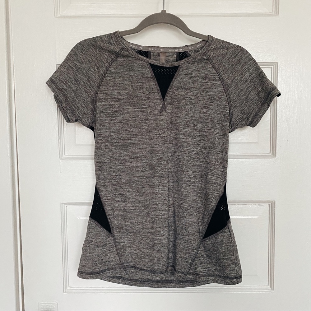 🤸Grey Mesh-Back Athletic Top🏋️